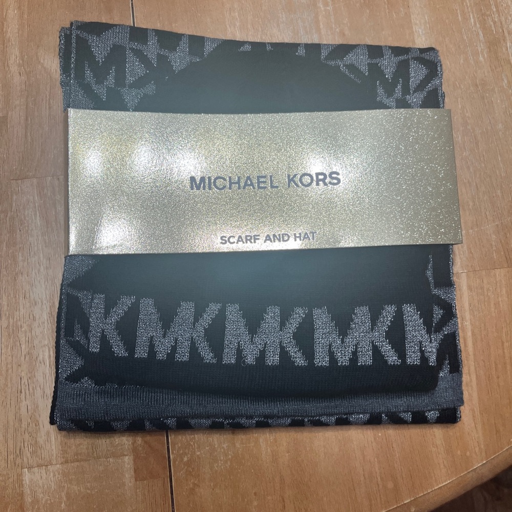 Michael Kors Black and Gray Scarves with Signature Style